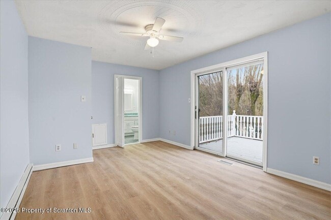 Building Photo - 21 Circle Dr