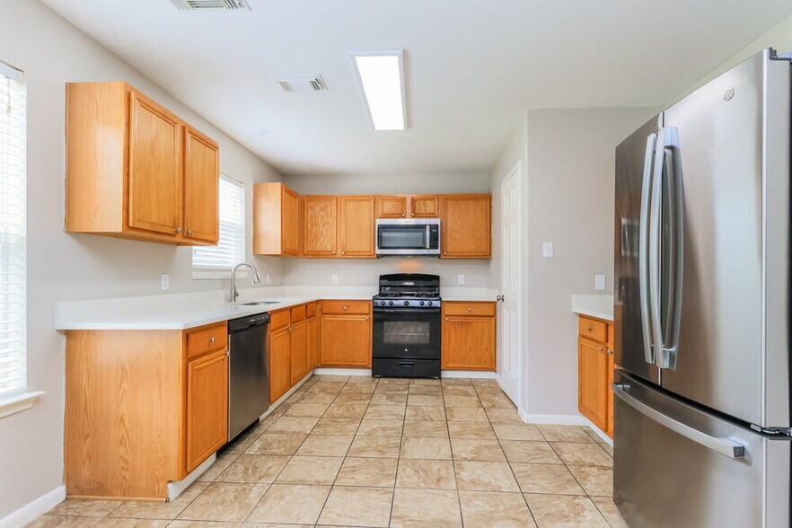 Building Photo - 18419 Atascocita Meadows Dr