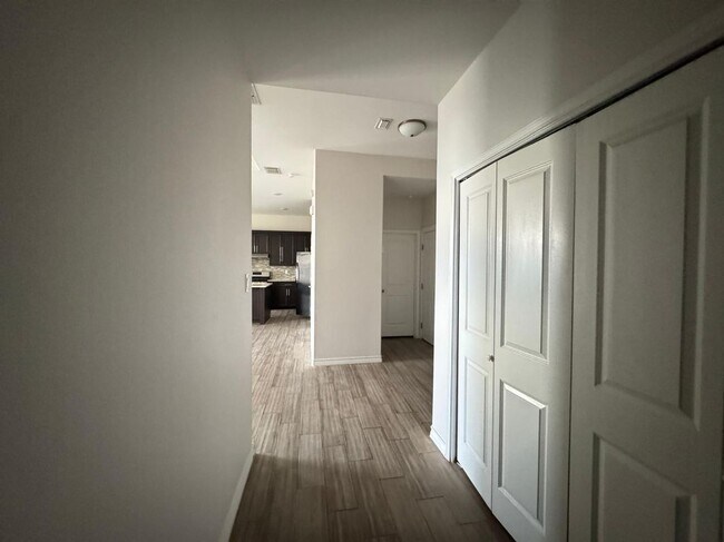 Building Photo - 6002 Amir Dr
