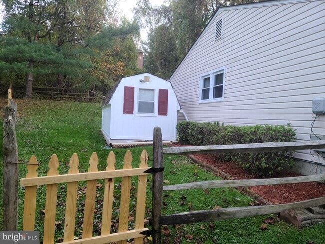 Building Photo - 2607 Bradwell Ct