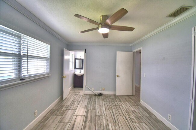 Building Photo - 153 Browning Cir