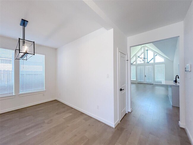 Building Photo - 6031 Churchill Spgs Ln