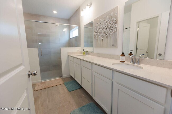 Building Photo - 9639 Gaynor Cir