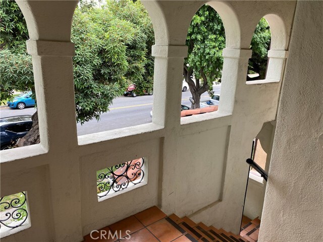 Building Photo - 1028 S Crescent Heights Blvd