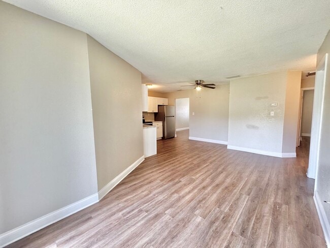 Building Photo - Winter Haven Apartment