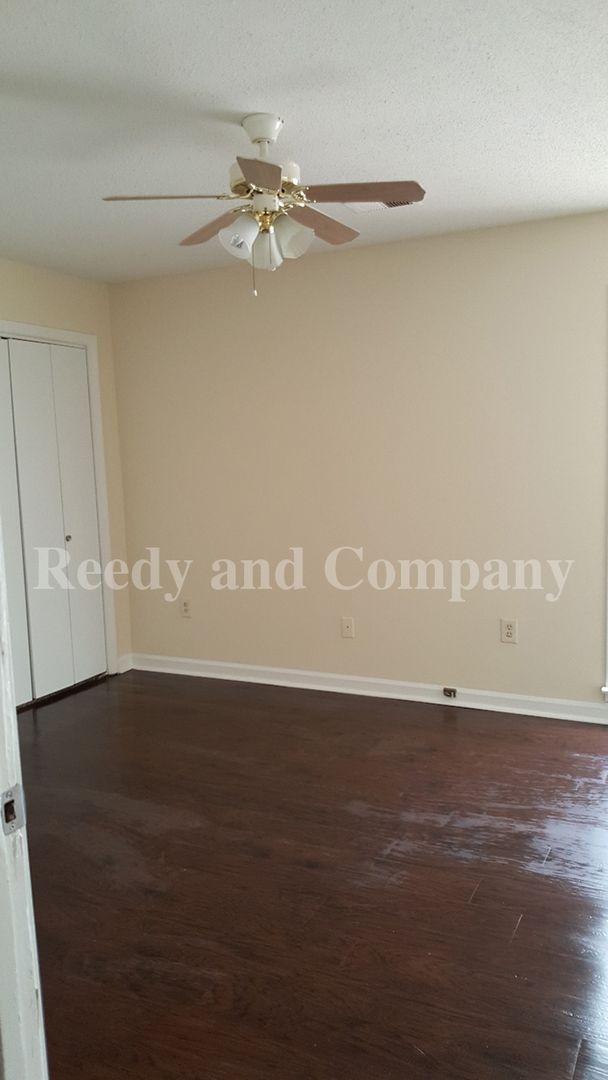 Building Photo - 3463 Lichterman Rd