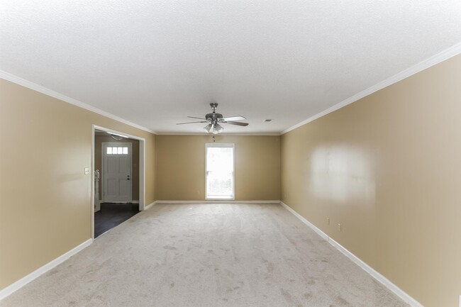 Building Photo - 9083 Hearth Stone Cove