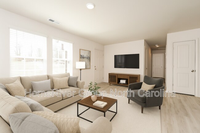 Building Photo - 2814 Carrollwood Dr