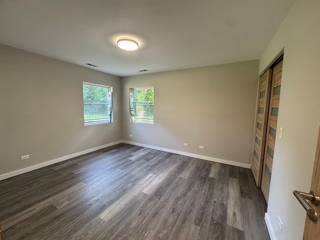 Building Photo - 805 Blackhawk Ln