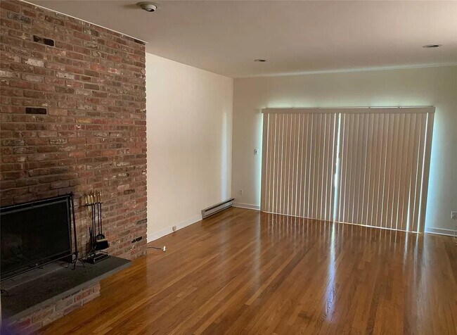 Building Photo - 41 Dunes Ln