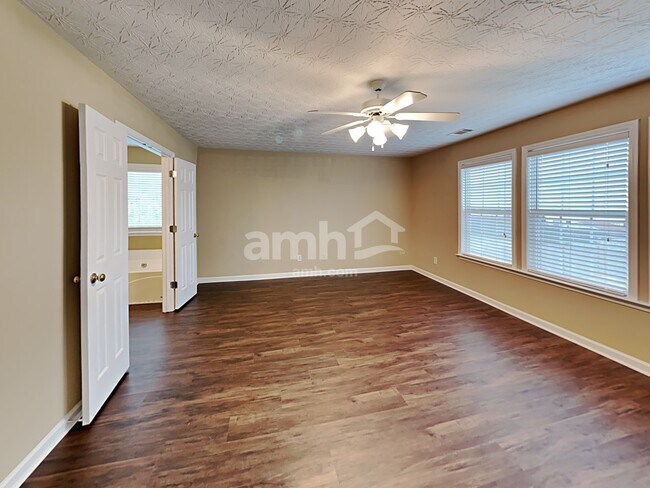 Building Photo - 2431 Lance Ridge Way