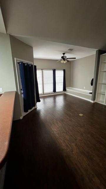 Building Photo - 126 Summer Pl Cir