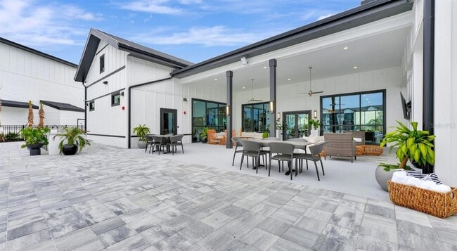 Building Photo - 2500 Conserve Cir