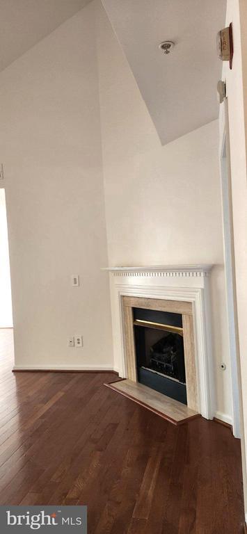 Building Photo - 9150 Gracious End Ct