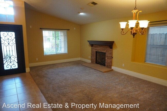 Building Photo - 4 br, 2 bath House - 10405 Heather Valley Dr.