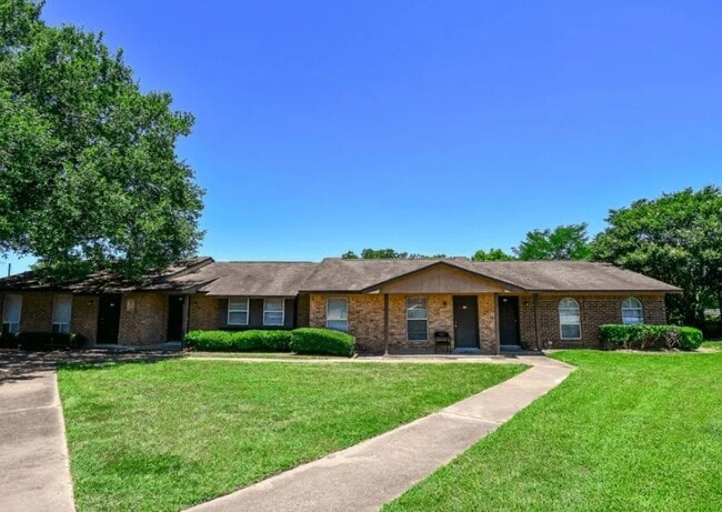 Building Photo - 20598 Pine Island Rd