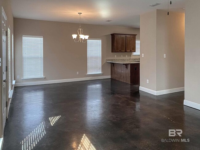 Building Photo - 12919 Churchill Dr