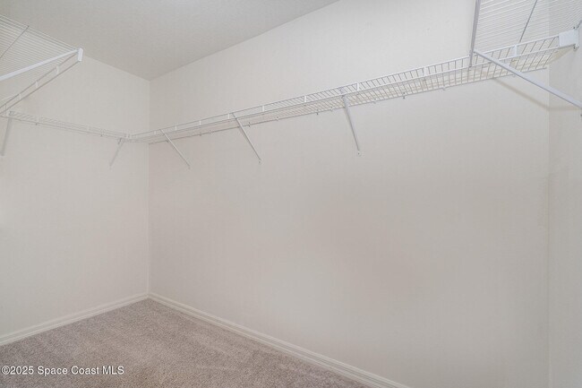 Building Photo - 2359 Fallkirk Ave