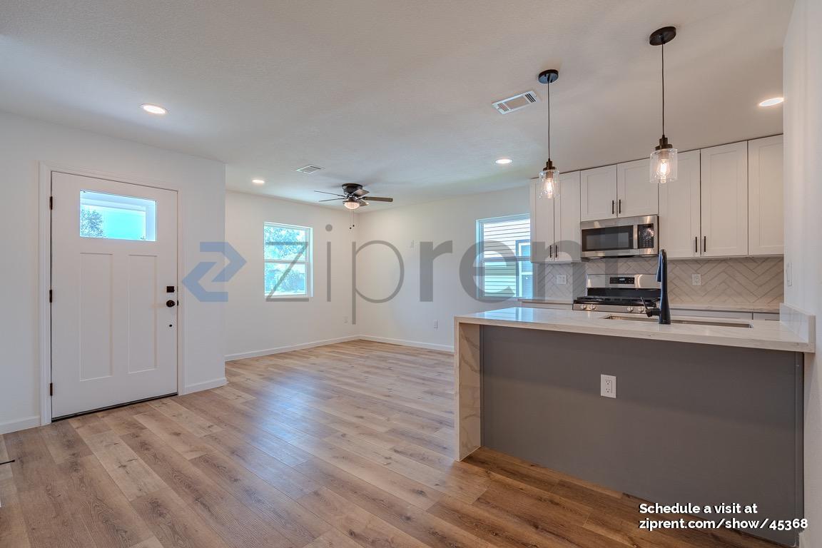 Building Photo - 3923 Alsace St