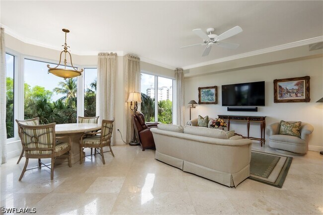 Building Photo - 8787 Bay Colony Dr