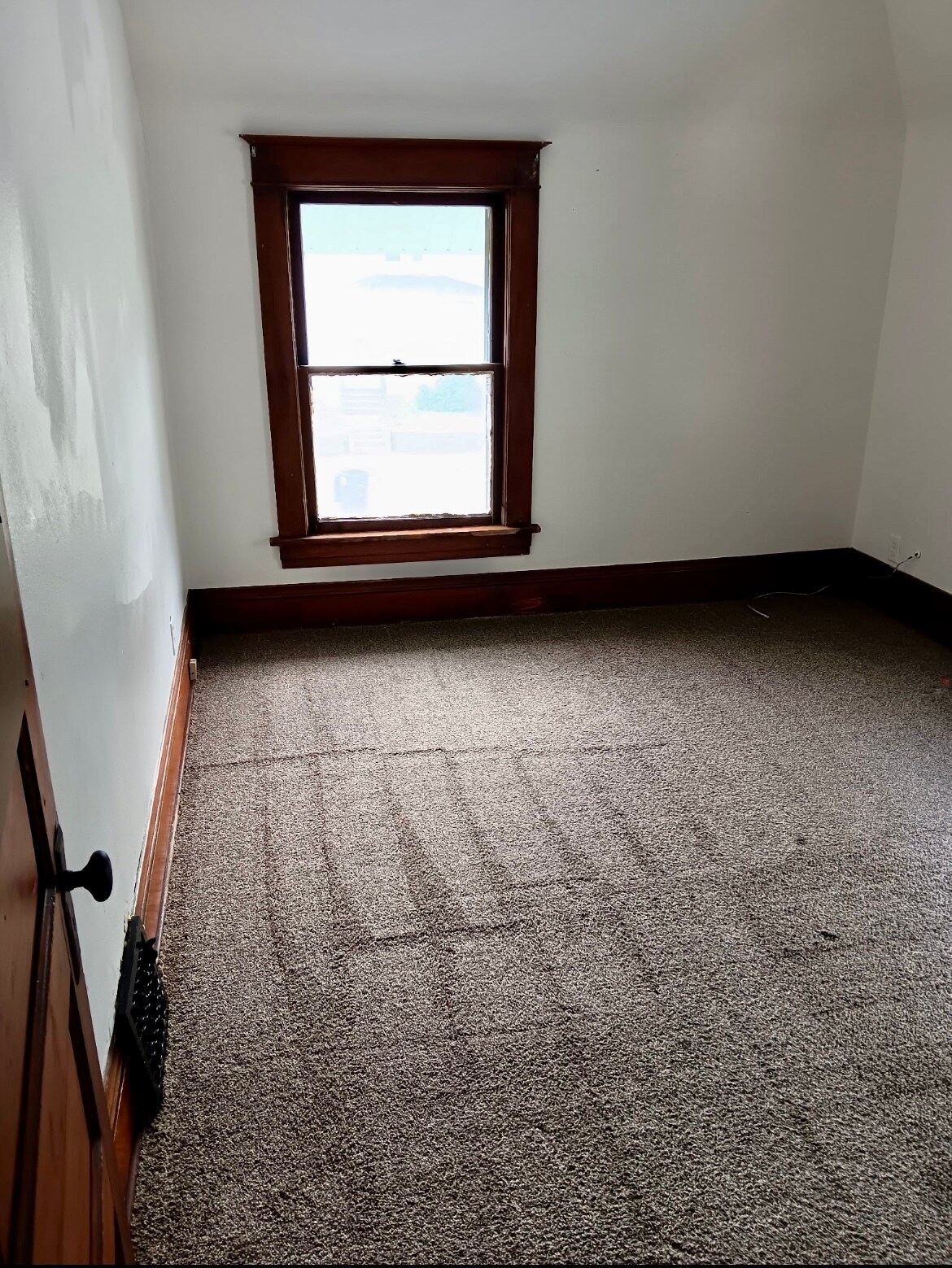 Building Photo - 206 Summit Ave