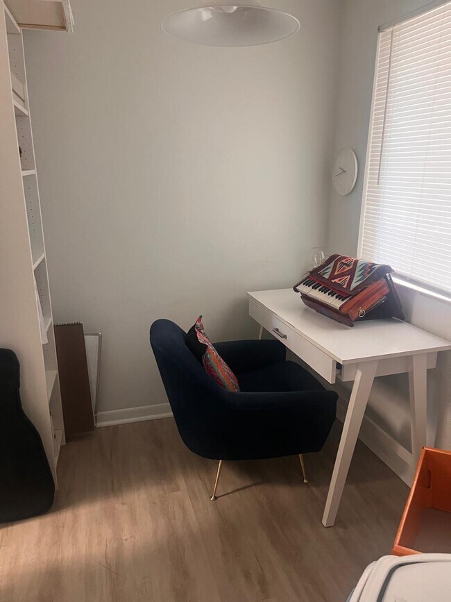 Building Photo - 719 NW 92nd Ave