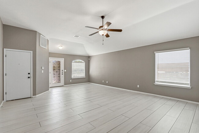 Building Photo - 14609 Carlo Alvarado Dr