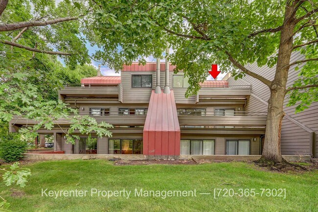 Building Photo - Downtown 3bed/3 bath w/2-car garage - $5500