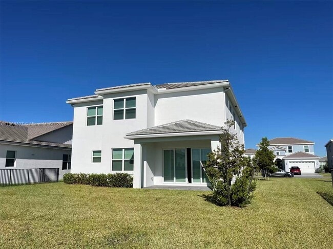 Building Photo - 14982 RedCove Pl