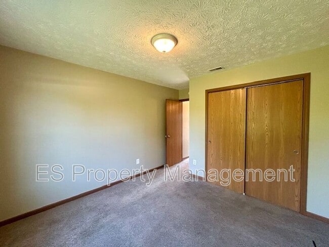 Building Photo - 7822 Crooked Meadows Dr