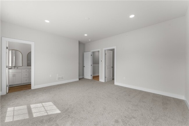 Building Photo - 206 Oliver Wy