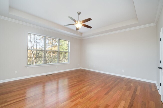 Building Photo - Charming Nolensville Home with Elegant Des...