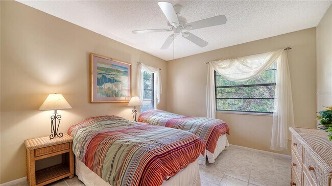 Building Photo - 5649 Summerside Ln