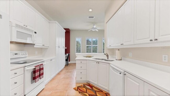 Building Photo - 5433 46th Ct W