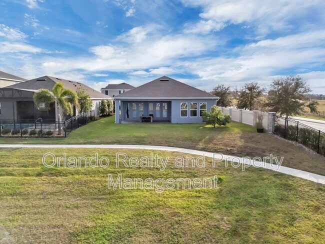 Building Photo - 15155 Mayberry Dr