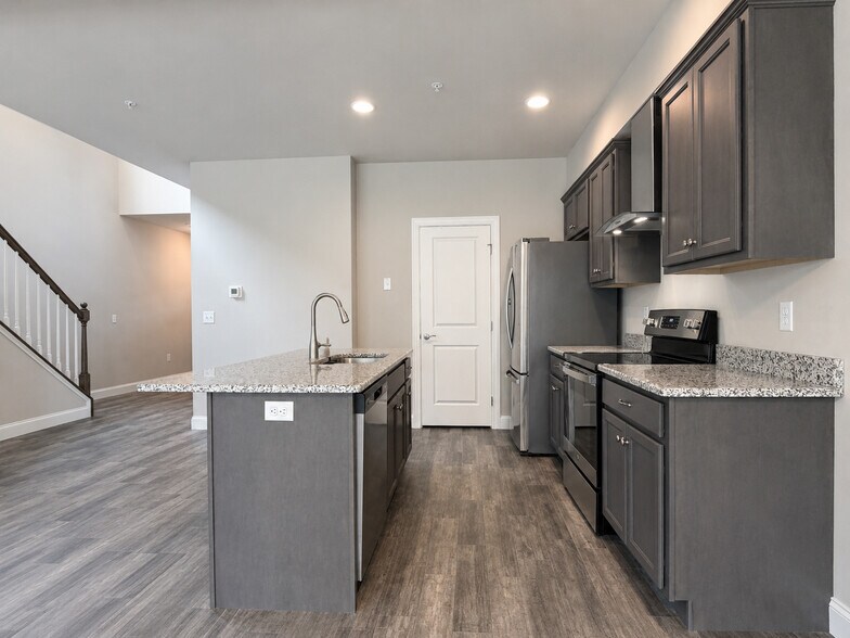 Building Photo - 201 Sage Blvd