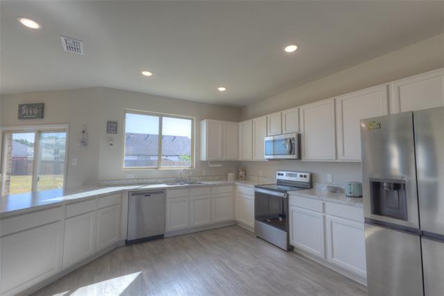 Building Photo - 1305 Benwick Dr