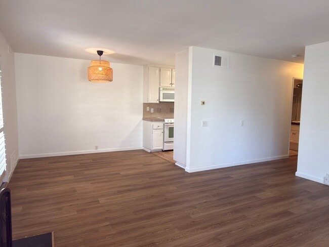 Building Photo - 3978 Camino Lindo