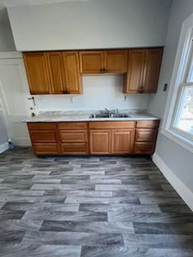 Building Photo - 3341 Desota Ave