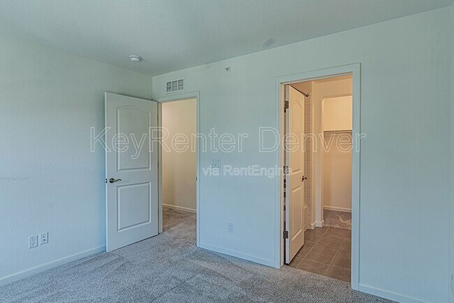 Building Photo - 5415 W 97th Ave