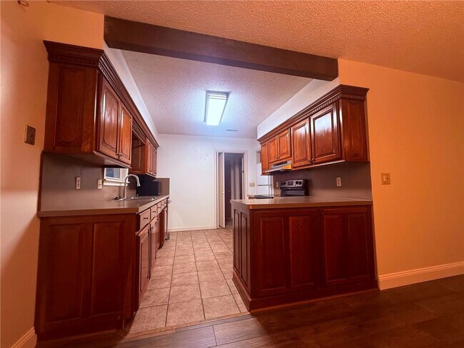 Building Photo - 3761 N Whippoorwill Ct
