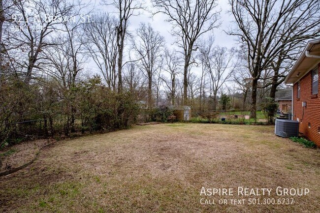 Building Photo - Updated 3 bedroom Home in Midtown