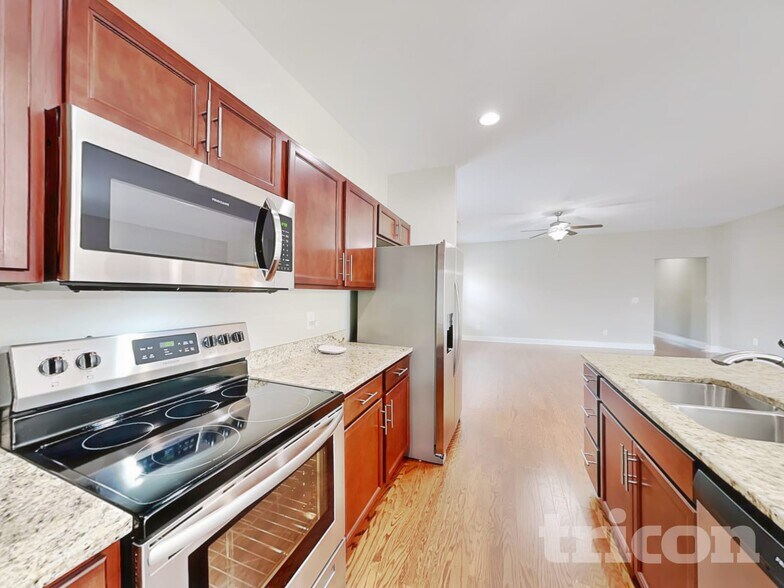 Building Photo - 176 Bexley Way