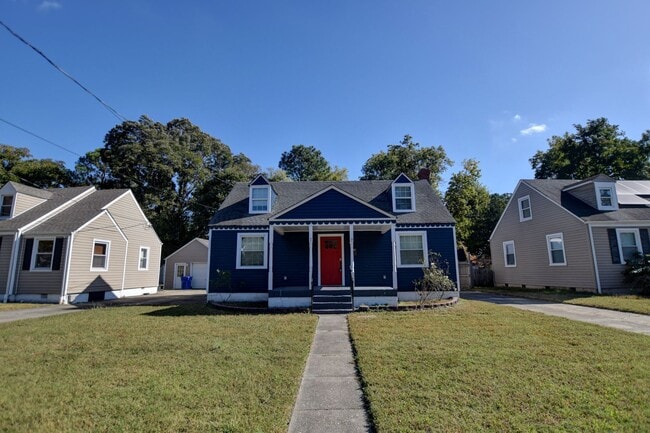 Building Photo - 3 Bed, 2.5 Bath Home in Port Norfolk