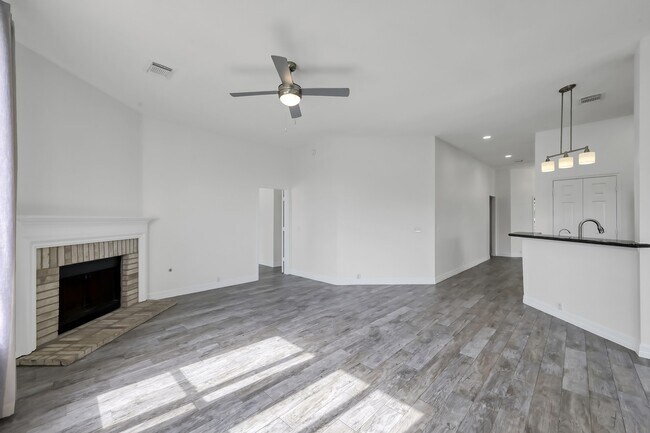 Building Photo - 2007 Louetta Brook Ct