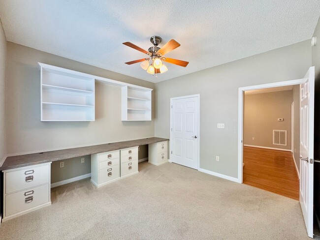 Building Photo - Beaver Creek 3 Bedroom/2 Bathroom Condo