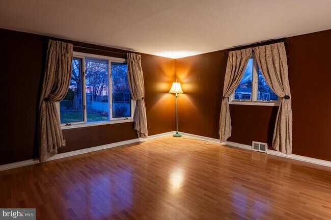Building Photo - 2597 Carrell Ln