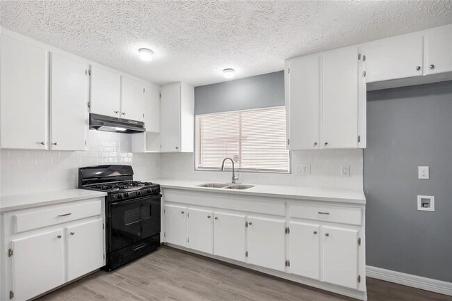 Building Photo - 1843 Ripple Creek Dr