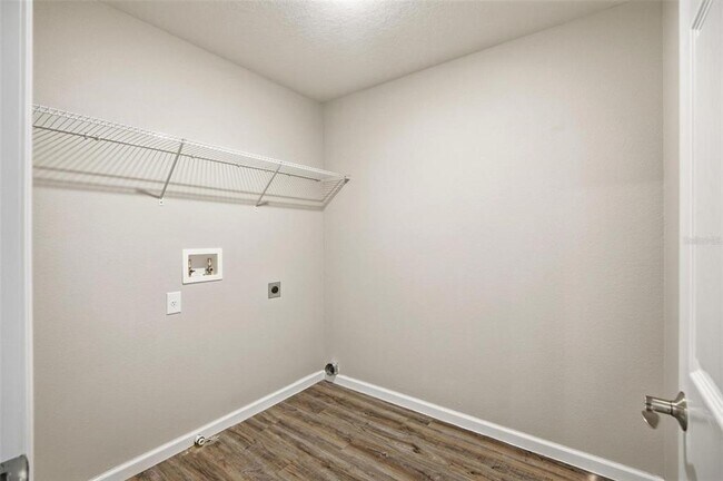 Building Photo - 64 Foxhall Ln