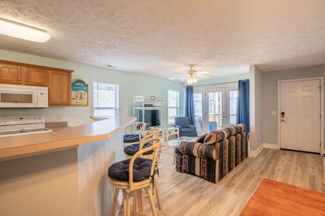 Building Photo - OCEAN VIEW CONDO NEAR THE BOARDWALK!